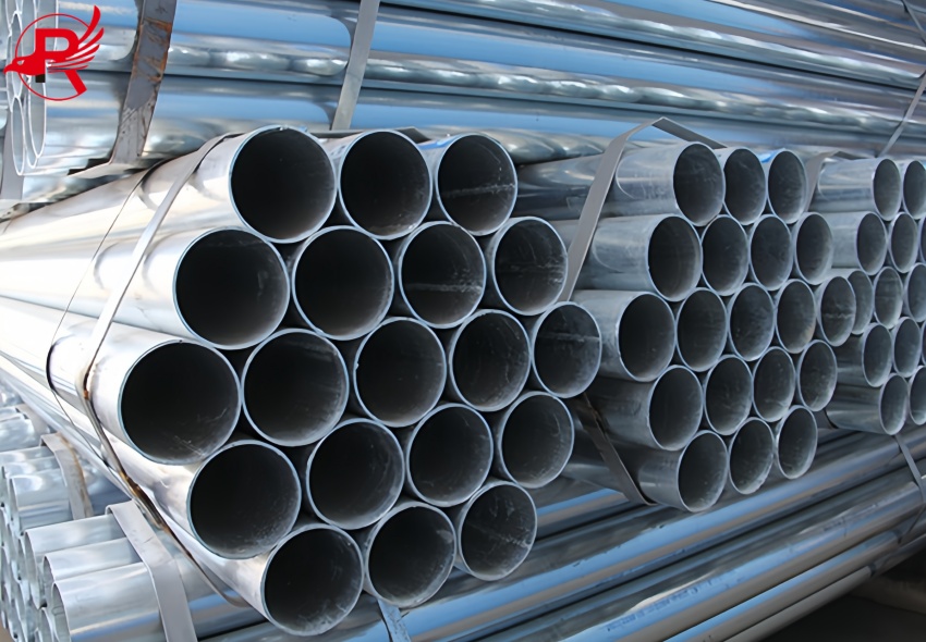 Pipa baja Galvanized dibuntel babarengan