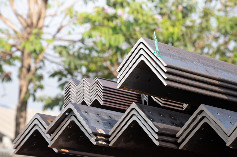 JIS G3101 SS400 Angle Steel Bar  Hot Rolled Equal & Unequal Steel Angle Supplier – Royal Steel Group