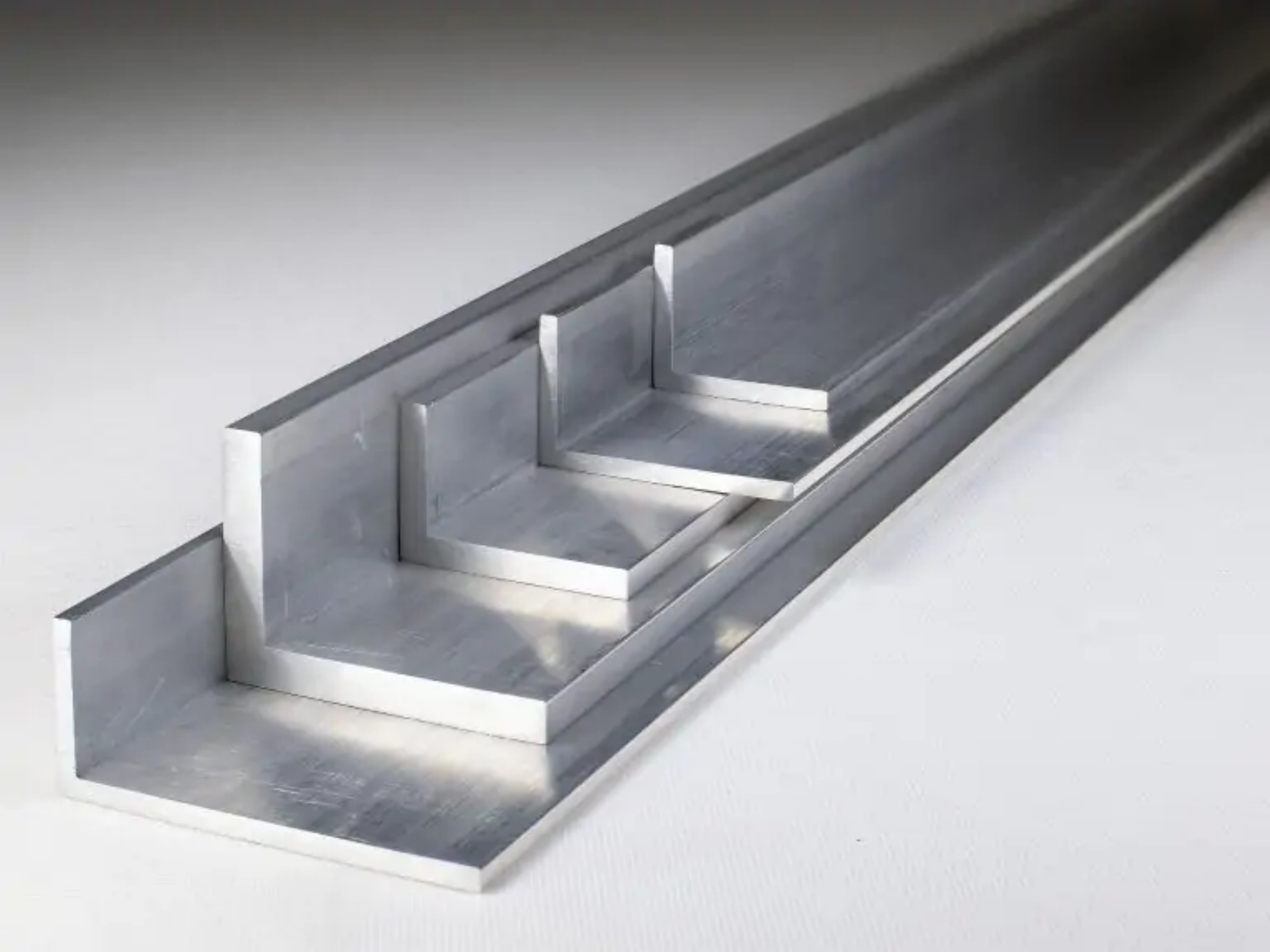 aluminum angle bar