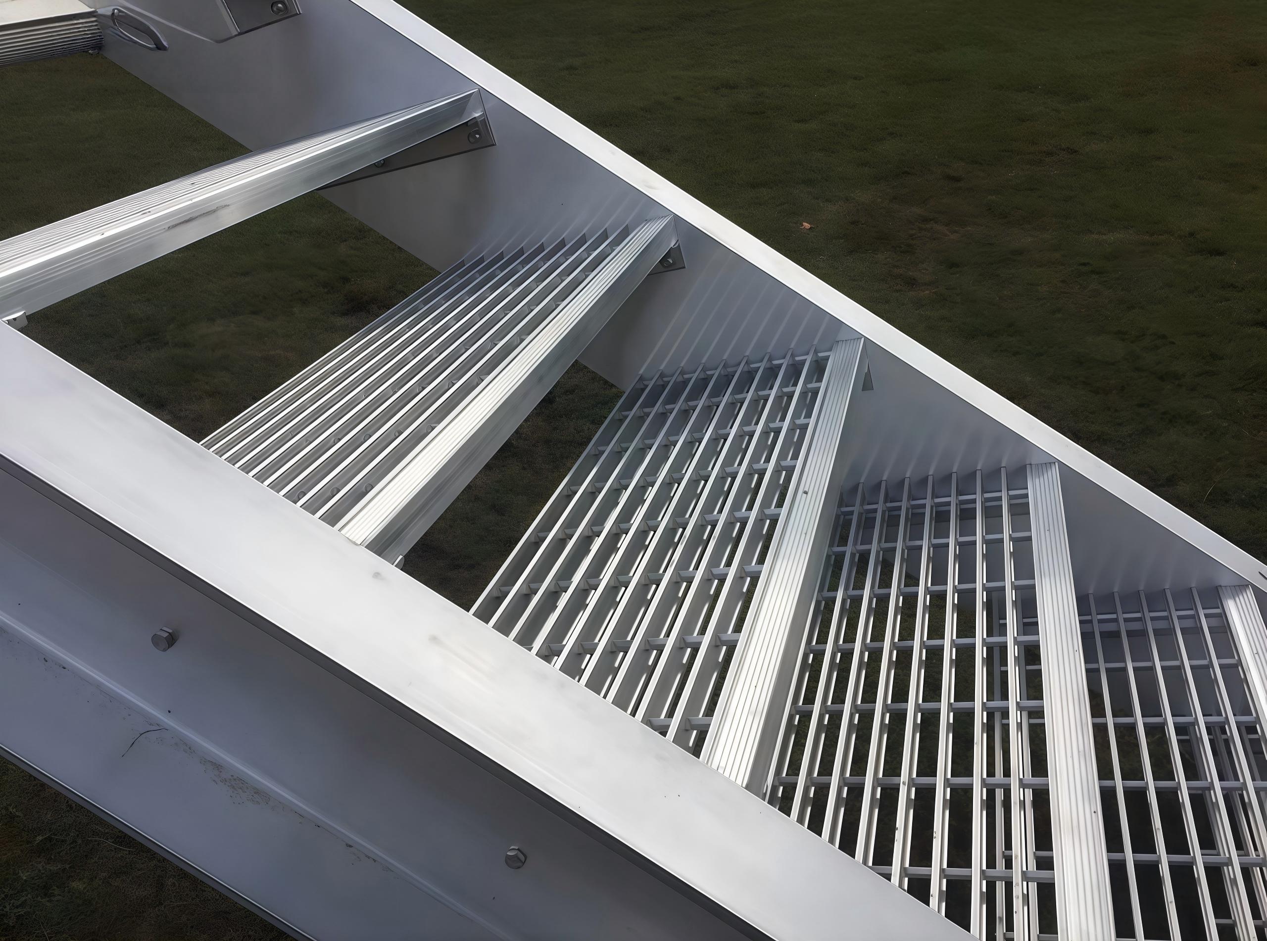 galvanized steel stairs (2)